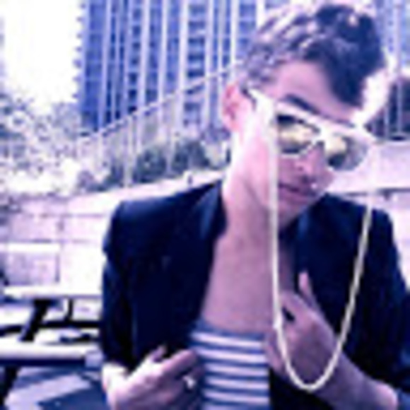 Meet your Posher, Codey - Picture 1 of 1